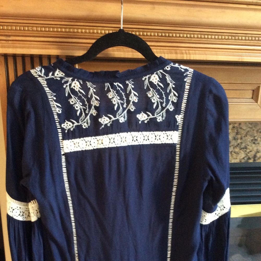 Blouse - Picture 3 of 3